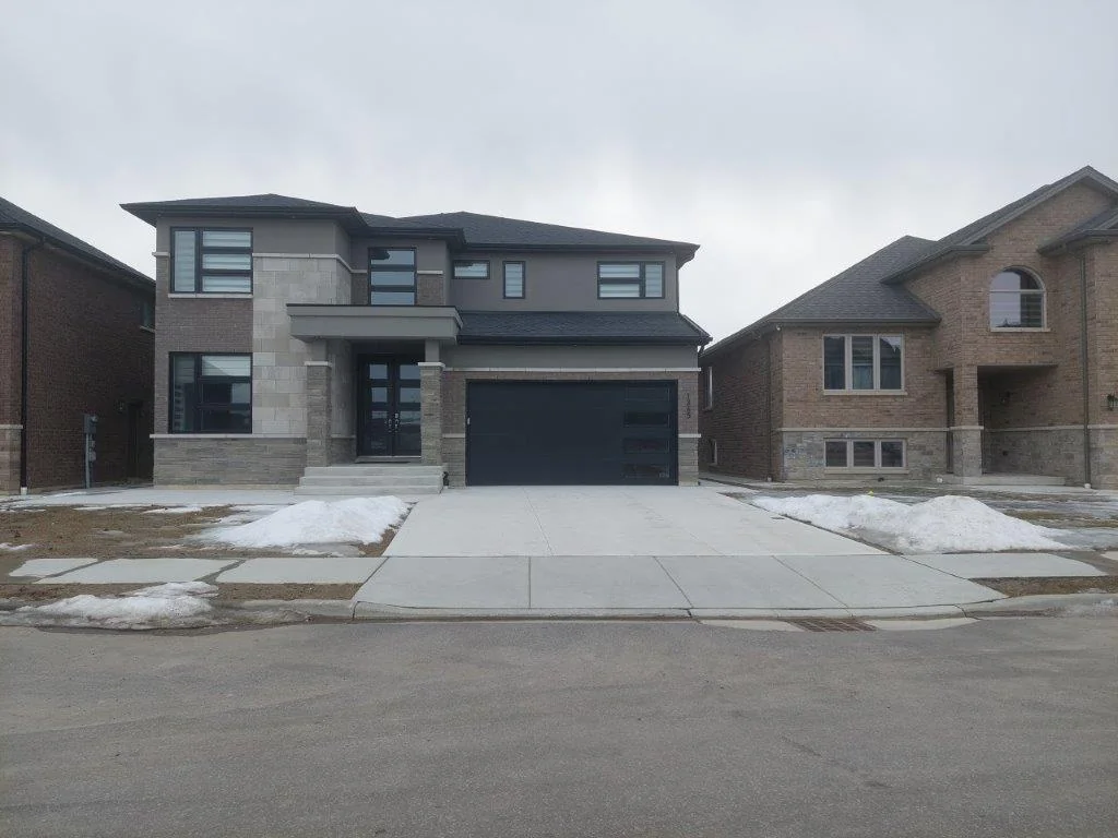 Contemporary style home exterior